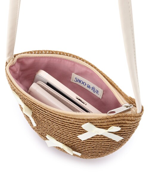 SHOO・LA・RUE（シューラルー）の「◆ブレードリボンポシェット（ショルダーバッグ・キッズ・ライトベージュ/キャメル・00）」の6枚目の写真