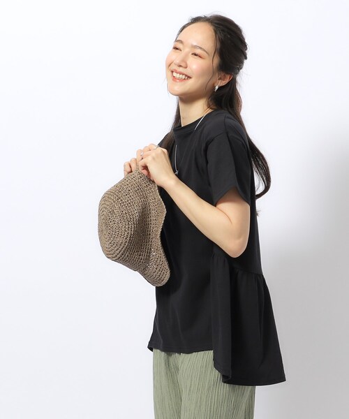 DRESKIP(ドレスキップ)の「◆【体型カバー/UV】アウトで決まる ペプラムTシャツ(Tシャツ/カットソー・レディース・カーキ/ブラック/ホワイト系5/ブルー/オフホワイト・03/02/04)」の8枚目の写真