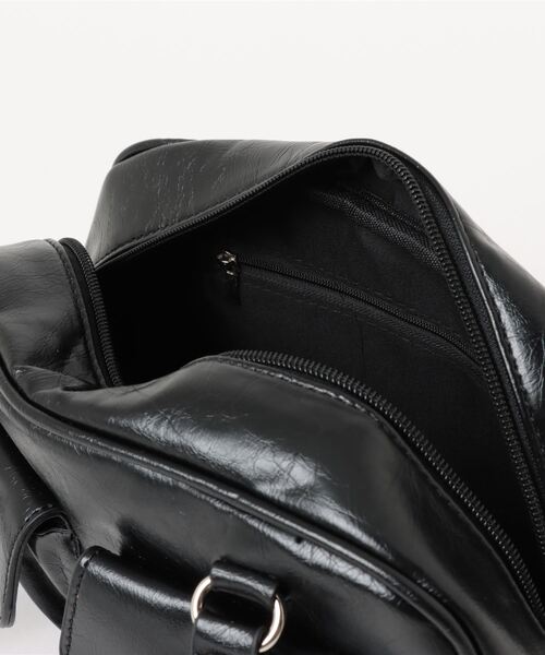 BARRETTA（バレッタ）の「フェイクレザーボストンバッグ（ボストンバッグ・レディース・ブラック・FREE）」の2枚目の写真