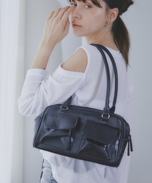 BARRETTA（バレッタ）の「フェイクレザーボストンバッグ（ボストンバッグ・レディース・ブラック・FREE）」の17枚目の写真
