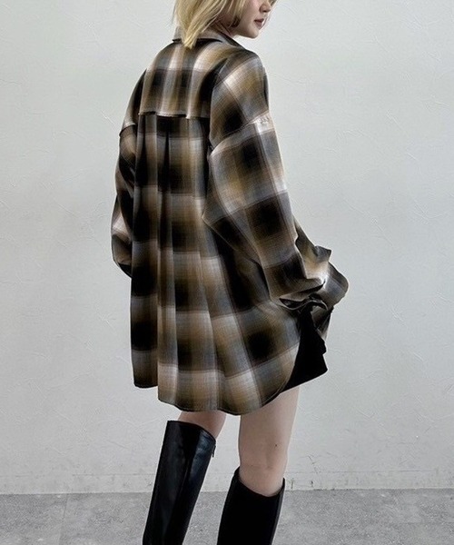 PAGEBOY(ページボーイ)の「オンブレチェックシャツ(シャツ/ブラウス・レディース・グレー/オレンジ/マスタード/ターコイズブルー・FREE)」の10枚目の写真