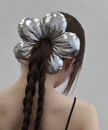 Achic（アシック）の「フラワーヘアアクセサリー（ヘアゴム）」