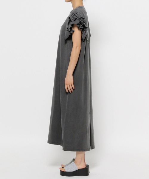 LOWRYS FARM（ローリーズファーム）の「2WAYフリルロゴ