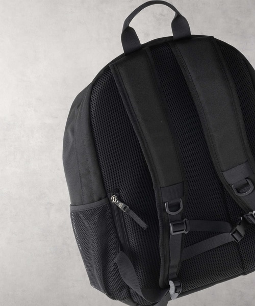 Right-on(ライトオン)の「BEN DAVIS(ベンデイビス)「MESH XL-PACK CL 」バックパック/30L(バックパック/リュック・メンズ・ブラック・ONE SIZE)」の8枚目の写真