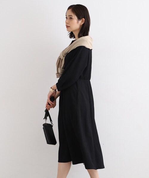 INDIVI(インディヴィ)の「◆【洗える/UVケア/SETUP可能】ナローフレアワンピース(ワンピース・レディース・アイボリー系5/ブラック/ブルー・40/38/36/03/05/15 /13/19)」の6枚目の写真