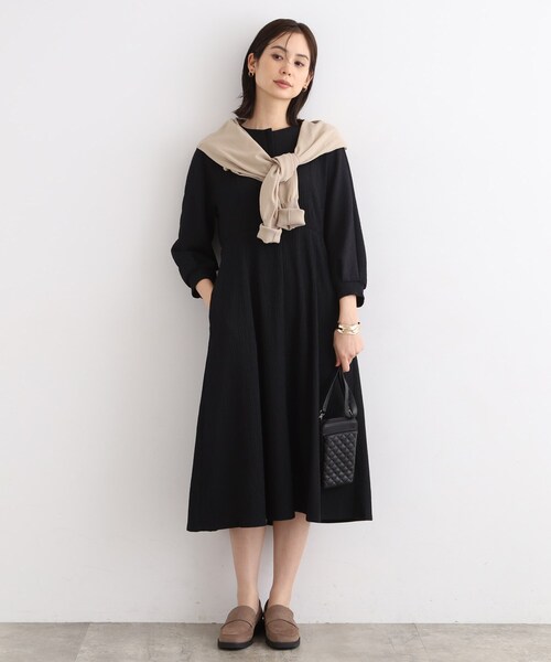 INDIVI(インディヴィ)の「◆【洗える/UVケア/SETUP可能】ナローフレアワンピース(ワンピース・レディース・アイボリー系5/ブラック/ブルー・40/38/36/03/05/15 /13/19)」の7枚目の写真