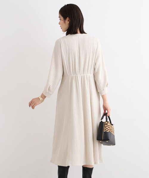 INDIVI(インディヴィ)の「◆【洗える/UVケア/SETUP可能】ナローフレアワンピース(ワンピース・レディース・アイボリー系5/ブラック/ブルー・40/38/36/03/05/15 /13/19)」の9枚目の写真