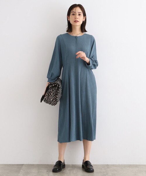 INDIVI(インディヴィ)の「◆【洗える/UVケア/SETUP可能】ナローフレアワンピース(ワンピース・レディース・アイボリー系5/ブラック/ブルー・40/38/36/03/05/15 /13/19)」の13枚目の写真