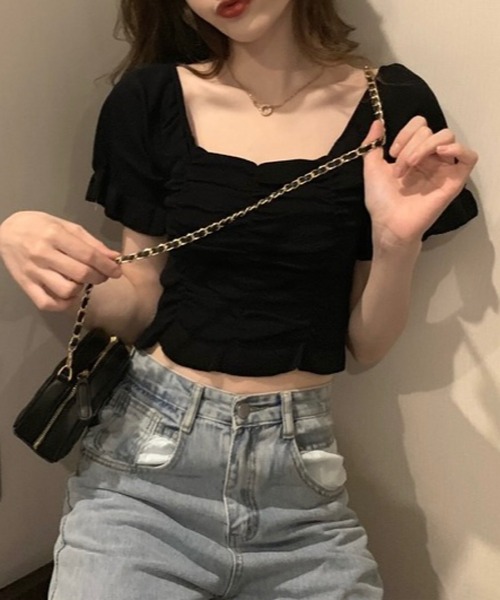 INASTUDIOS（イーナストゥディオス）の「フェミニン スクエアネック クロップドトップス（Tシャツ/カットソー・レディース・ホワイト/ブラック/ピンク/イエロー/グリーン/アイボリー/ワインレッド・FREE）」の10枚目の写真