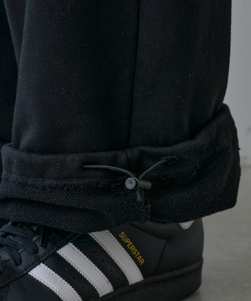 COLONY 2139（コロニートゥーワンスリーナイン）の「ヘビーウェイトスウェットワイドパンツ（スウェットパンツ・メンズ・ブラック/グレー・SMALL/MEDIUM/LARGE）」の10枚目の写真