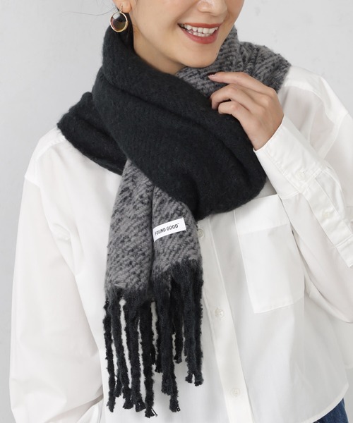 FOUND GOOD（ファウンドグッド）の「フトフリンジマフラー（マフラー・レディース・グリーン系5/ブラック/アイボリー/ピンク系5・FREE）」の2枚目の写真