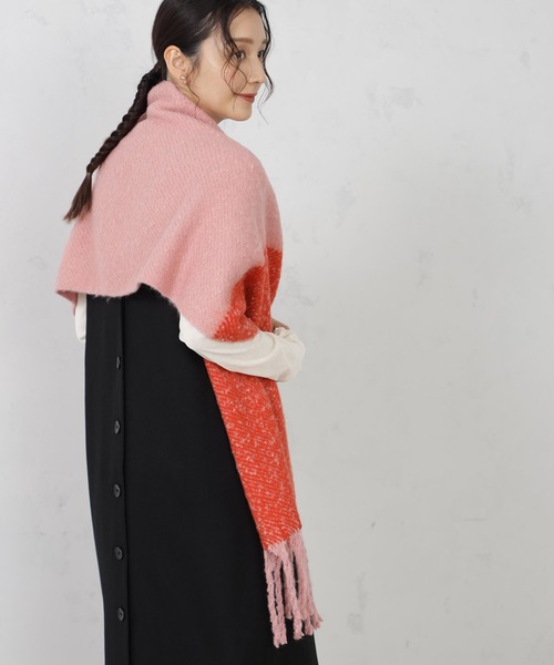 FOUND GOOD（ファウンドグッド）の「フトフリンジマフラー（マフラー・レディース・グリーン系5/ブラック/アイボリー/ピンク系5・FREE）」の12枚目の写真