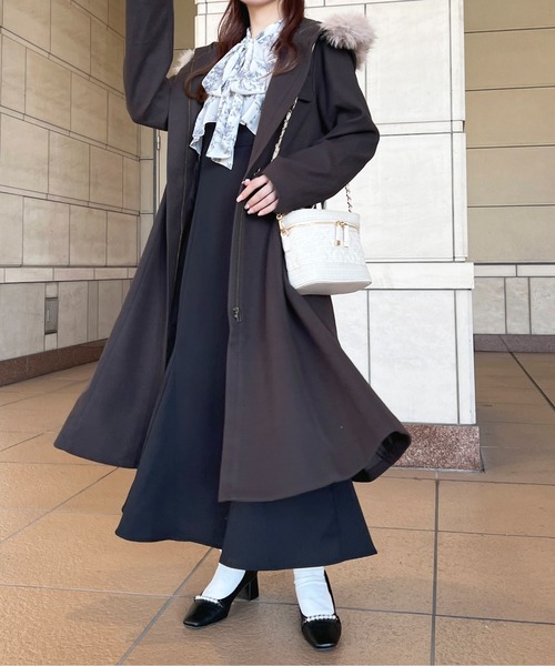 apres jour（アプレジュール）の「フェイクファーダッフルコート【ZOZOTOWN限定アイテム】（ダッフルコート・レディース・アイボリー/ブラック/ブルーグレー/スモークピンク/ピンクベージュ/チャコール・フリー/X-LARGE）」の17枚目の写真