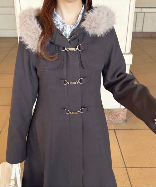 apres jour（アプレジュール）の「フェイクファーダッフルコート【ZOZOTOWN限定アイテム】（ダッフルコート・レディース・アイボリー/ブラック/ブルーグレー/スモークピンク/ピンクベージュ/チャコール・フリー/X-LARGE）」の8枚目の写真