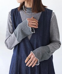 メロウハイネックリブTシャツ