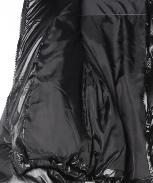 clear（クリア）の「スタンドカラーメタリックショート丈中綿ダウン [スタイルアップ]≪2024AW新作≫（その他アウター・レディース・ブラック/アイボリー・F）」の22枚目の写真