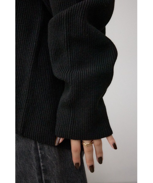 AZUL by moussy(アズールバイマウジー)の「Vネックリラックスリブニット(Tシャツ/カットソー・レディース・ブラック/ライトベージュ/レッド/グレー・FREE)」の13枚目の写真