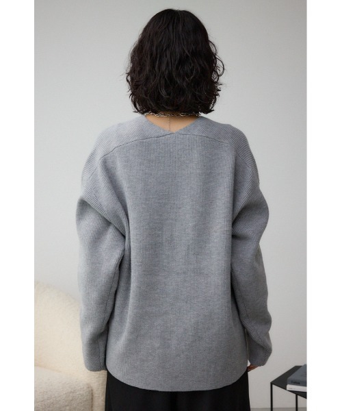 AZUL by moussy(アズールバイマウジー)の「Vネックリラックスリブニット(Tシャツ/カットソー・レディース・ブラック/ライトベージュ/レッド/グレー・FREE)」の21枚目の写真