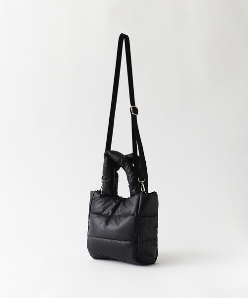 Chick（チック）の「2way Padded Quilting Shoulder Bag / 2WAYパデッドキルティングショルダーバッグ（トートバッグ・レディース・シルバー/ブラック・FREE）」の4枚目の写真