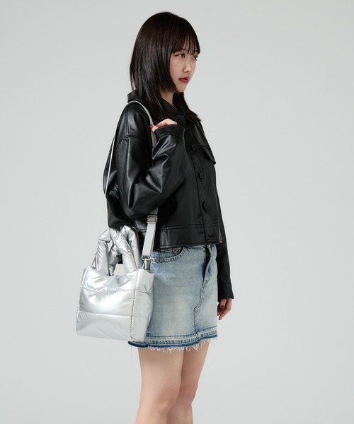 Chick（チック）の「2way Padded Quilting Shoulder Bag / 2WAYパデッドキルティングショルダーバッグ（トートバッグ・レディース・シルバー/ブラック・FREE）」の12枚目の写真