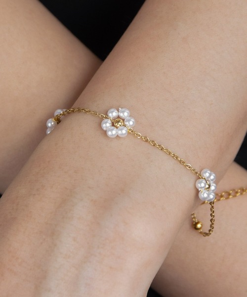 abaskdesign（アバスクデザイン）の「金属アレルギー対応  パールフラワーブレスレット（ブレスレット・レディース・ゴールド・FREE）」の8枚目の写真