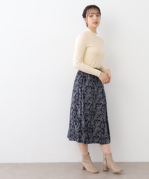 LAURA ASHLEY(ローラアシュレイ)の「【定番人気トップス】メロウエラスティックタートル(Tシャツ/カットソー・レディース・ライトグレー/ブラック/オフホワイト・40/38)」の19枚目の写真