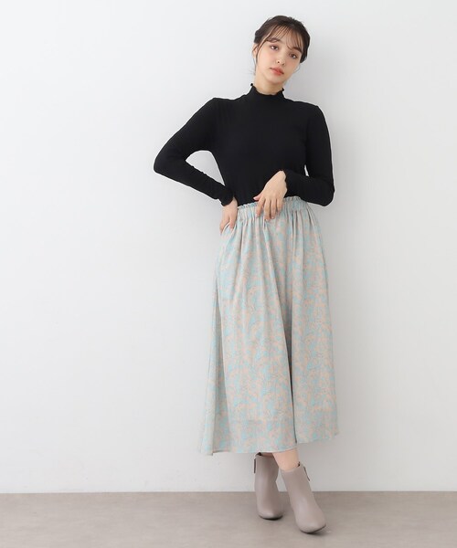 LAURA ASHLEY(ローラアシュレイ)の「【定番人気トップス】メロウエラスティックタートル(Tシャツ/カットソー・レディース・ライトグレー/ブラック/オフホワイト・40/38)」の12枚目の写真