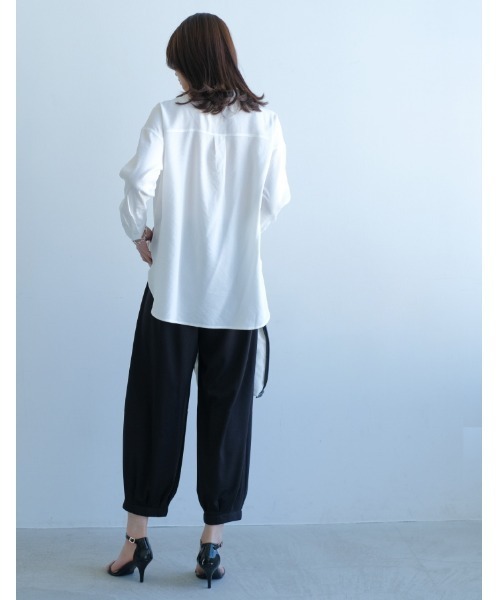 aquagarage(アクアガレージ)の「やわらかバルーンパンツ(その他パンツ・レディース・ブラック/グレイッシュベージュ/カーキ・L/LL/M)」の7枚目の写真