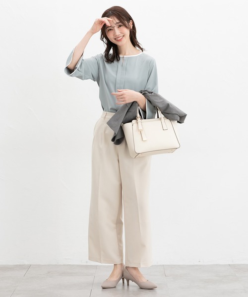Honeys(ハニーズ)の「ワイドストレートパンツ(スラックス・レディース・ベージュ/ダークグリーン系/ブラック/アイボリー/杢グレー・S/M/LL/L/3L)」の8枚目の写真