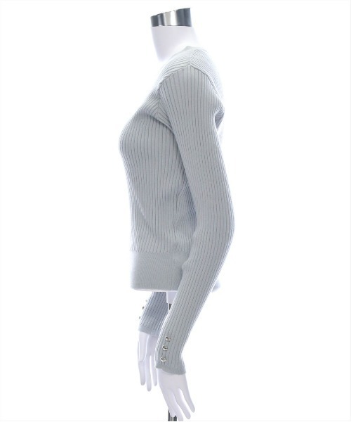 CLEAR BASIC（クリアベーシック）の「ハートボタンＶネックニットトップス[大人綺麗目 骨格ストレート]≪再入荷≫（ニット/セーター・レディース・グレー/アイボリー/ブラック・F）」の15枚目の写真