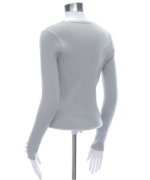 CLEAR BASIC（クリアベーシック）の「ハートボタンＶネックニットトップス[大人綺麗目 骨格ストレート]≪再入荷≫（ニット/セーター・レディース・グレー/アイボリー/ブラック・F）」の16枚目の写真