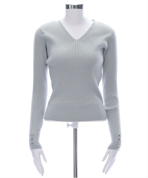 CLEAR BASIC（クリアベーシック）の「ハートボタンＶネックニットトップス[大人綺麗目 骨格ストレート]≪再入荷≫（ニット/セーター・レディース・グレー/アイボリー/ブラック・F）」の9枚目の写真