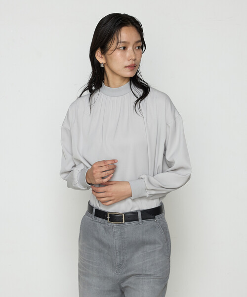 K.T KIYOKO TAKASE(キヨコタカセ)の「起毛ストレッチサテン リブギャザープルオーバー(Tシャツ/カットソー・レディース・ホワイト/ブラック/ライトグレー/サックスブルー・9号)」の11枚目の写真