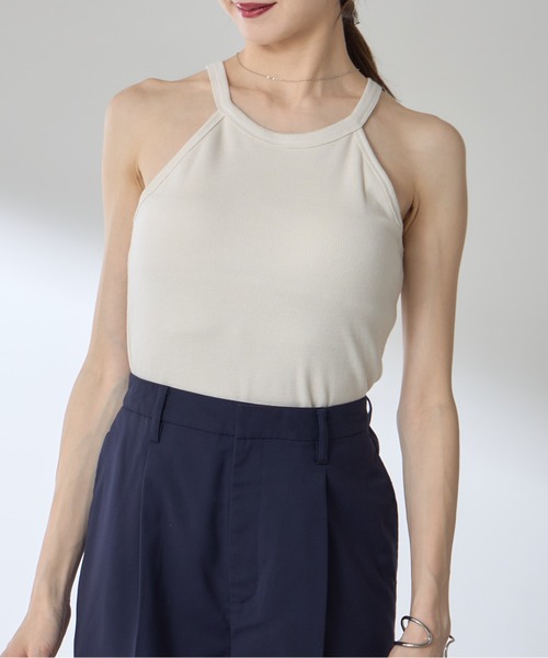 ❗️最終値下げ❗️CLANE ベージュ ホルターネック タンクトップ CLANE（クラネ）の「LAYERD AMERICAN TANK TOP（タンクトップ