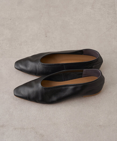 SHENERY（シーナリー）の「フラットシューズ（パンプス・レディース・ゴールド/ブラック・37/36/38）」の6枚目の写真