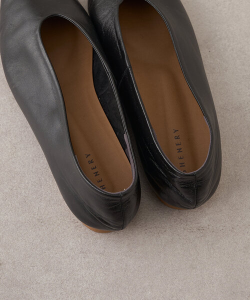 SHENERY（シーナリー）の「フラットシューズ（パンプス・レディース・ゴールド/ブラック・37/36/38）」の7枚目の写真