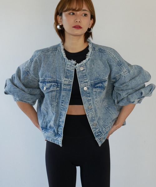 My shawty(マイシャウティー)の「cut off denim jacket(ノーカラージャケット・レディース・ライトインディゴブルー/ブラック・FREE)」の2枚目の写真