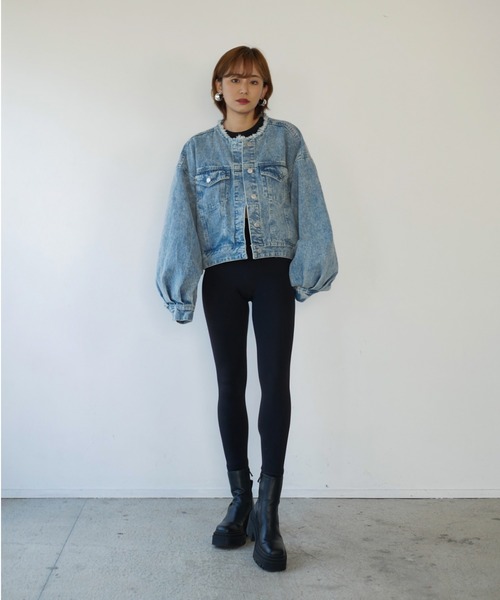My shawty(マイシャウティー)の「cut off denim jacket(ノーカラージャケット・レディース・ライトインディゴブルー/ブラック・FREE)」の4枚目の写真