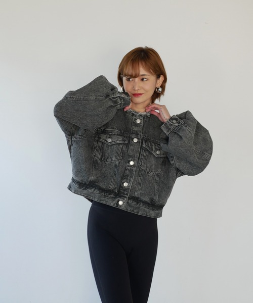 My shawty(マイシャウティー)の「cut off denim jacket(ノーカラージャケット・レディース・ライトインディゴブルー/ブラック・FREE)」の18枚目の写真