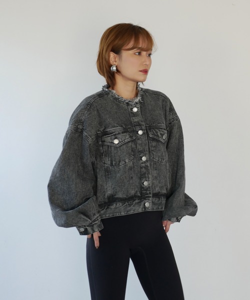 My shawty(マイシャウティー)の「cut off denim jacket(ノーカラージャケット・レディース・ライトインディゴブルー/ブラック・FREE)」の8枚目の写真