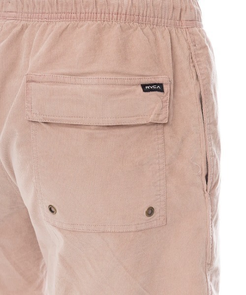 RVCA(ルーカ)の「RVCA メンズ ESCAPE ELASTIC CORD SHORT II ショートパンツ 【2025年春夏モデル】/ルーカワンポイントワッペンショートパンツ(その他パンツ・メンズ・ブラック/ブラウン系その他/パープル系その他/グレー系その他・SMALL/LARGE/X-LARGE/MEDIUM)」の6枚目の写真