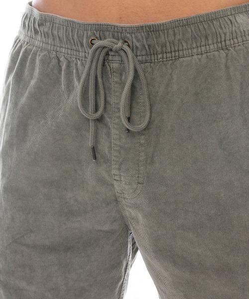 RVCA(ルーカ)の「RVCA メンズ ESCAPE ELASTIC CORD SHORT II ショートパンツ 【2025年春夏モデル】/ルーカワンポイントワッペンショートパンツ(その他パンツ・メンズ・ブラック/ブラウン系その他/パープル系その他/グレー系その他・SMALL/LARGE/X-LARGE/MEDIUM)」の20枚目の写真