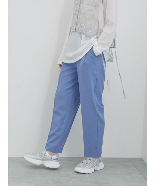 Samansa Mos2 blue（サマンサモスモスブルー）の「【イージーケア・吸水速乾】マルチスタイルテーパードパンツ（その他パンツ・レディース・ネイビー/シルバーグレー/ブルー/グリーン/ブラック/オレンジ/グレー・M/S/L/SS）」の12枚目の写真