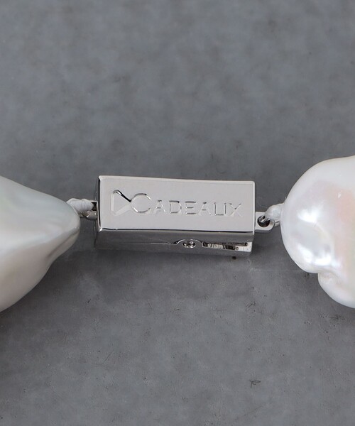 CADEAUX（カドー）の「＜CADEAUX＞バロックパール M ネックレス（ネックレス・レディース・ホワイト・FREE）」の4枚目の写真