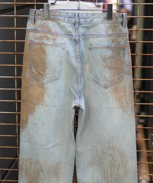 Chikashitsu +(チカシツプラス)の「【Chikashitsu +】bloody wash damage denim pants / 【チカシツプラス】ウォッシングダメージデニムパンツ(デニムパンツ・メンズ・ブルー・S/M)」の4枚目の写真