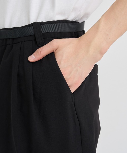 WHITE MOUNTAINEERING（ホワイトマウンテニアリング）の「【White Mountaineering / ホワイトマウンテニアリング】WM×GRAMICCI 2 TUCK TAPERED PANTS（スラックス・メンズ・ブラック/ダークグレー/ネイビー・0/1/2）」の11枚目の写真