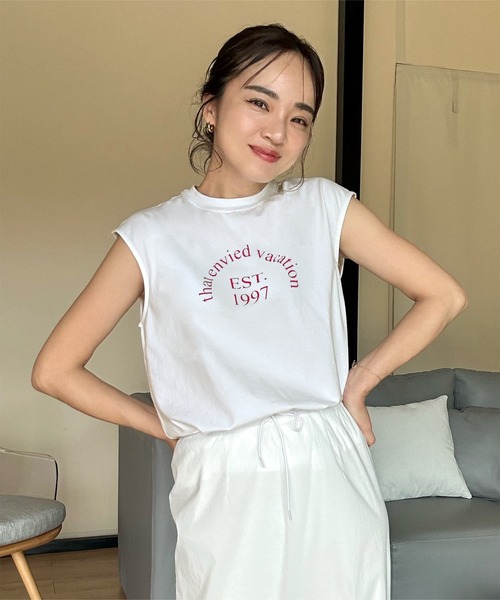 [ 春名亜美さんコラボ ]選べるロゴプリントカットソーの17枚目の写真