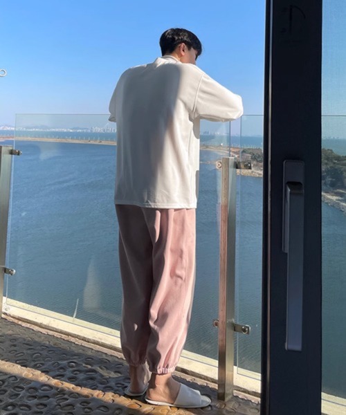 CERCA（チェルカ）の「【NOWLE】スタンドカラー ジップ スウェット ジャケット / トラック パンツ セットアップ（スウェット・メンズ・ネイビー/ピンク・MEDIUM/LARGE）」の6枚目の写真