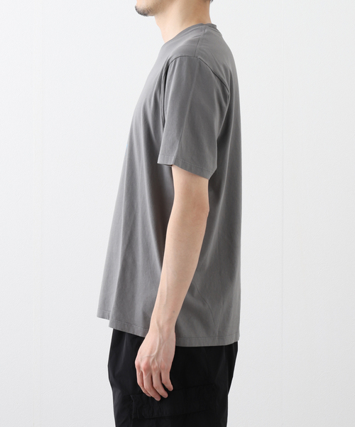 C.P. COMPANY ★ 24/1 ジャージー アーティザナル ロゴ Tシャツ 24/1 Jersey Short Sleeve Printed Logo T-Shirt | CPC USCA