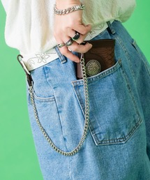 an meets zakka（アンミツザッカ）の「an meets zakka ビッグネイティブ刻印コンチョパイソン型押しカウレザーウォレットチェーン付き二つ折り財布（財布）」